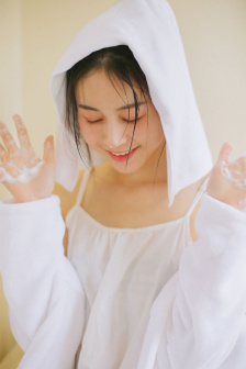 丰满少妇内射一区